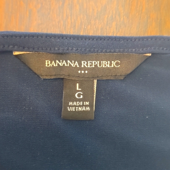 Navy Three Button Long Sleeve Stretch Women's Top by Banana Republic - Picture 8 of 8